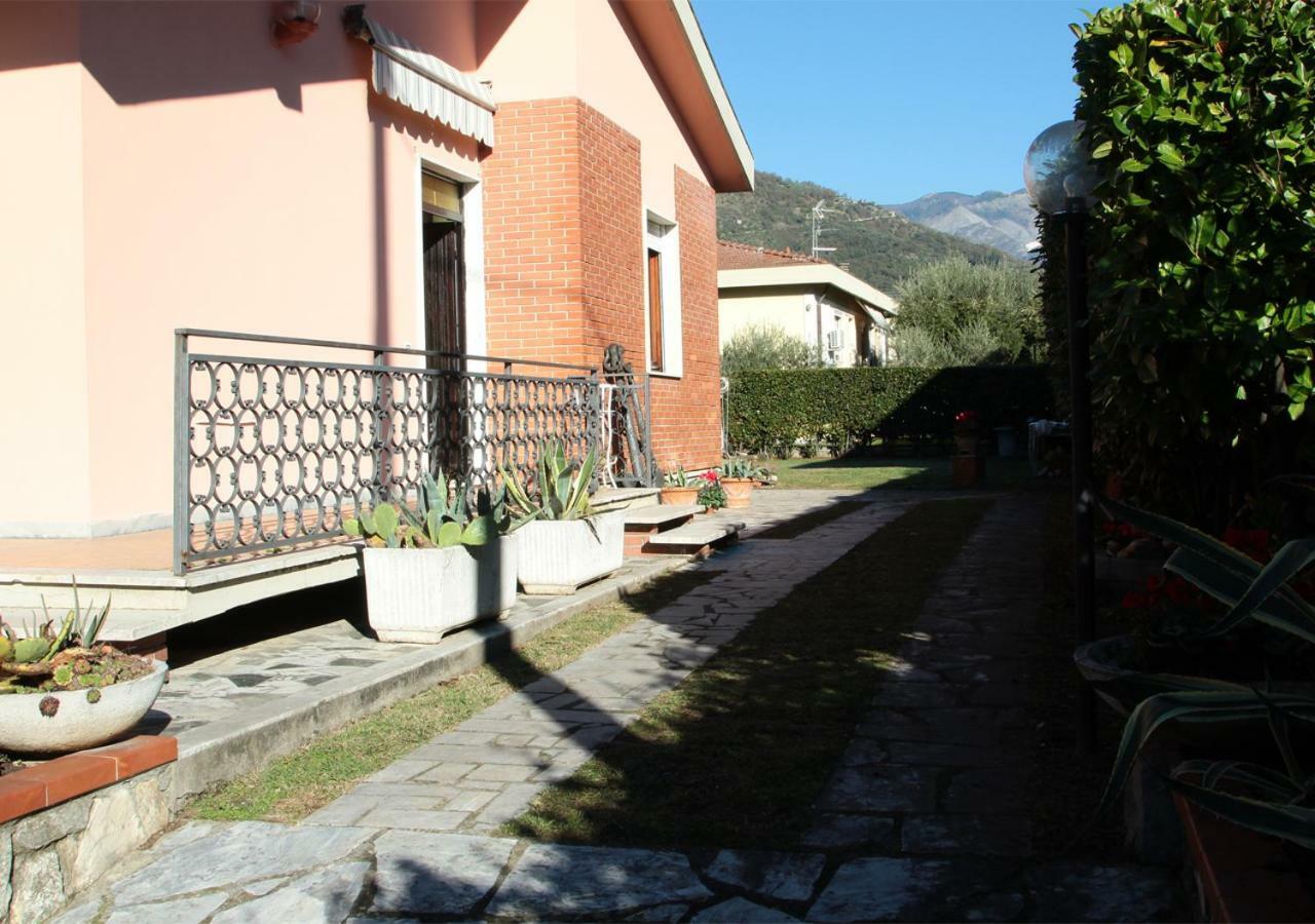 Villa Chiara Affitta Camere Καρράρα Εξωτερικό φωτογραφία